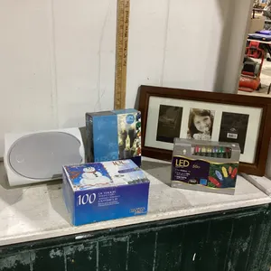 CHRISTMAS LIGHTS, SPEAKER, FRAME