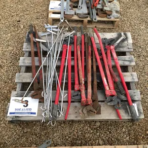 CHAIN PLYERS
