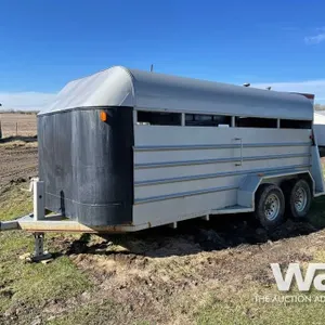 1991 REAL INDUSTRIES 16FT T/A LIVESTOCK TRAILER