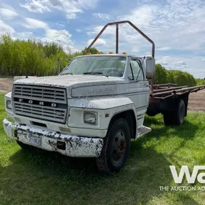 1980 FORD F600 S/A FLATDECK HAY TRUCK