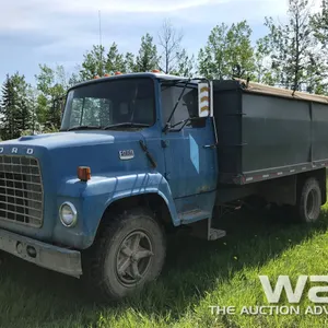 1975 FORD 750 GRAIN TRUCK S/A STEEL BOX