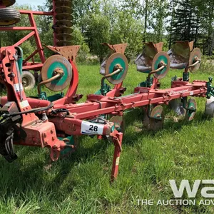 KVERNELAND ES80 4 BOTTOM R/O PLOW