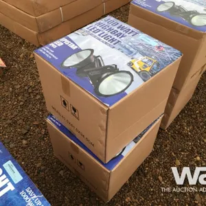 (2) 400 WATT HIGHBAY LED LIGHTS