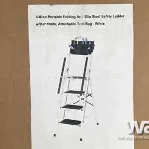 4 STEP SAFETY LADDER