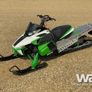 2012 ARCTIC CAT M1100 TURBO SNOWMOBILE