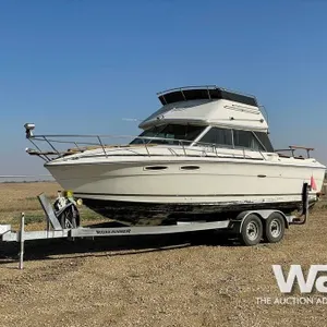 1985 SEA RAY 26 FT. CABIN CRUISER BOAT