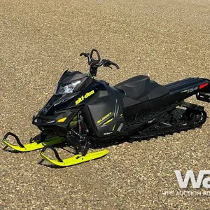 2014 SKI-DOO SUMMIT X 800R ETEC SNOWMOBILE