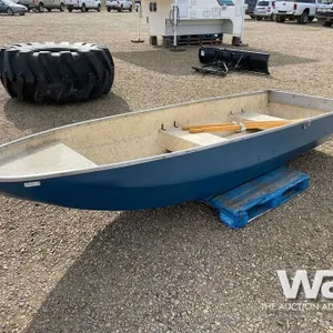 12 FT. FIBERGLASS BOAT WITH OARS