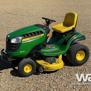 2016 JOHN DEERE D130 42 IN. RIDE ON LAWN MOWER