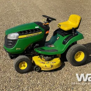 2012 JOHN DEERE D110 LAWN TRACTOR