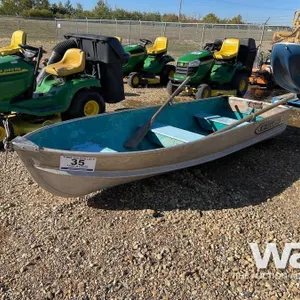ALUMINUM BOAT with OARS