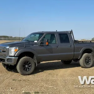 2011 FORD F350 XLT CREW CAB PICKUP