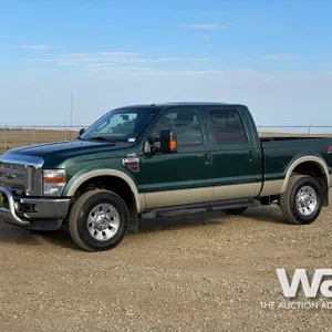 2010 FORD F-350 LARIAT SUPER DUTY CREW CAB PICKUP