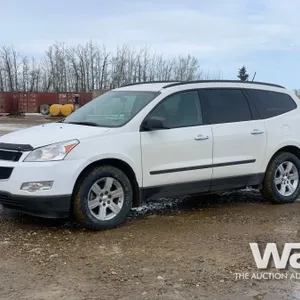 2011 CHEVROLET TRAVERSE LE SUV