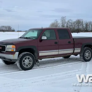 2001 GMC SIERRA CREW CAB PICKUP