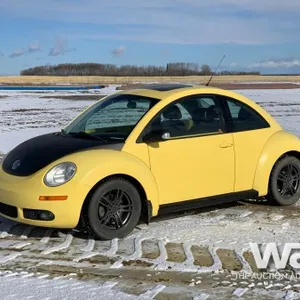 2006 VOLKSWAGEN BEETLE CAR