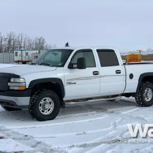 2002 CHEVROLET SILVERADO CREW CAB PICKUP