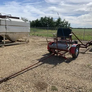 HORSE DRAWN BALE UNROLLER
