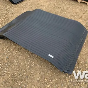 (10) 4 X 6 FT. RUBBER MATS