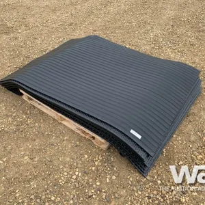 (10) 4 X 6 FT. RUBBER MATS
