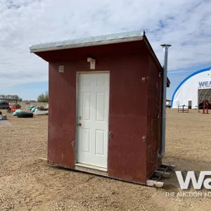 PORTABLE OUTHOUSE