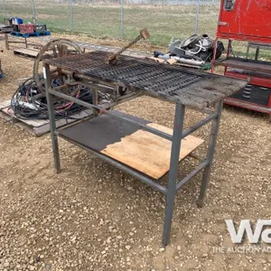 GREY CUTTING TABLE