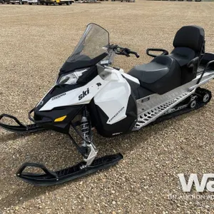 2015 SKI-DOO 600 REV XS SNOWMOBILE