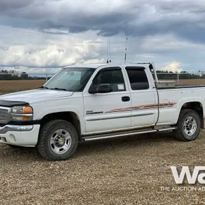 2003 GMC SIERRA 2500 CREW CAB PICKUP