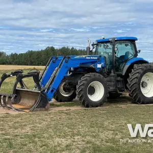 2009 NEW HOLLAND T7040 MFWD TRACTOR