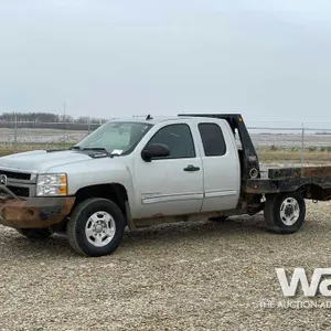 2011 CHEVROLET 2500HD E-CAB FLATBED TRUCK