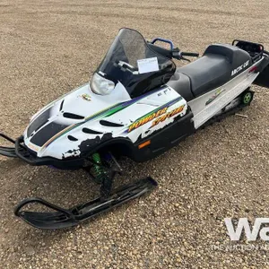 1999 ARCTIC CAT POWDER SPECIAL 600 SNOWMOBILE