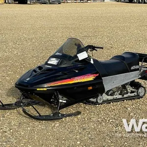 1995 SKI-DOO SKANDIC 500 SNOWMOBILE