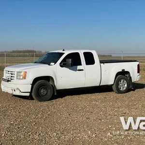 2008 GMC SIERRA E-CAB PICKUP