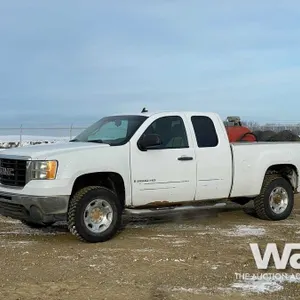 2009 GMC SIERRA 2500 HD E-CAB PICKUP
