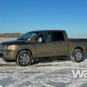 2004 NISSAN TITAN CREW CAB PICKUP