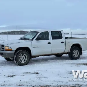 2002 DODGE DAKOTA CREW CAB PICKUP