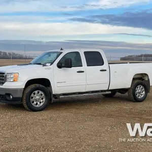 2013 GMC 3500HD SIERRA CREW CAB PICKUP