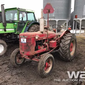 MCCORMICK W4 TRACTOR