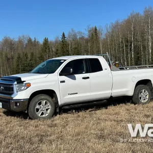 2014 TOYOTA TUNDRA SR5 CREW CAB PICKUP