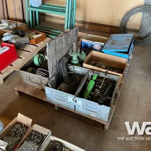 GEARS, CHAINS, HYD. CONTROL, SPINDLE