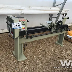 MINIMAX T124 WOOD LATHE