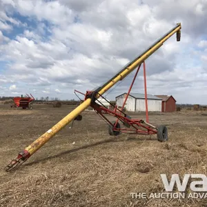 WESTFIELD 8X41 FT. PTO AUGER