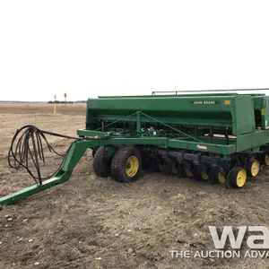 JOHN DEERE 750 15 FT. NO-TILL DRILL