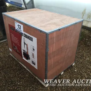 HEAVY DUTY TIRE CHANGER