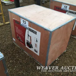 HEAVY DUTY TIRE CHANGER