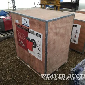 HEAVY DUTY WHEEL BALANCER