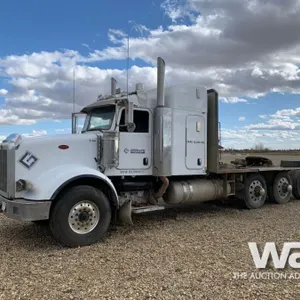2008 PETERBILT 367 TRI-DRIVE SLEEPER TRUCK
