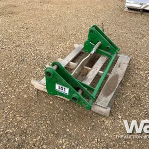 JOHN DEERE FEL QUICK ATTACH