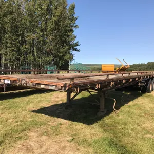 1988 DOEPKER TRIDEM HIBOY HAY TRAILER