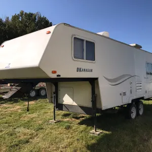 2003 OKANAGAN ULTRA LITE TRAVEL TRAILER